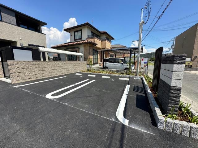 PUNANAの駐車場