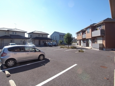 【駐車場】 | ブルーム　C