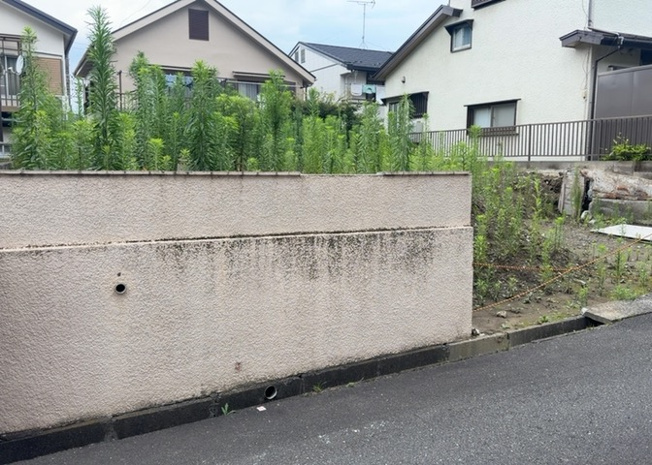 【外観】 | 土地の面積＝住宅面積ではありません。建ぺい率の問題などで、土地のある場所によって住宅を建てられる面積は限られています。高さもしかり、「土地」という言葉の中には、建築条件も含まれると考えておきましょう。