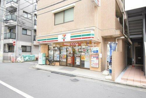 カンフリエの周辺