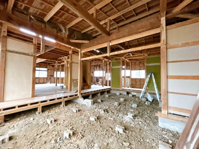 中古戸建　白河市東深仁井田字天上林　釜子小・東中の駐車場|【現在リフォーム中】