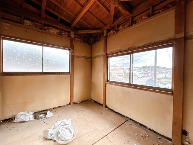 中古戸建　白河市東深仁井田字天上林　釜子小・東中の洋室|【現在リフォーム中】