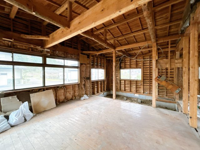中古戸建　白河市東深仁井田字天上林　釜子小・東中の居間・リビング|【現在リフォーム中】