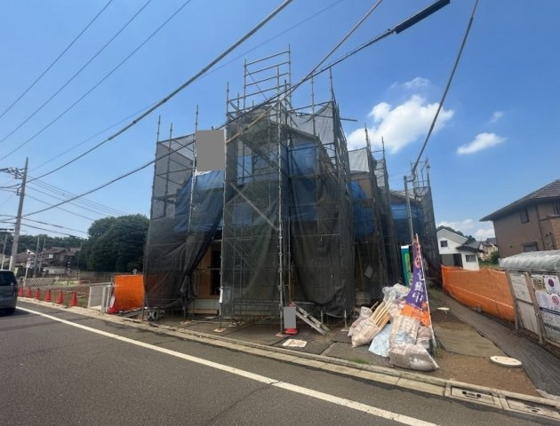 練馬区土支田4丁目 全3棟 2号棟の外観|人気の光が丘エリア
　自然豊かな光が丘公園まで1250ｍ
　光が丘IMAまで1860ｍ
1階リビング+水回りを配した生活しやすい間取
南側向きワイドバルコニー、　駐車2台可能