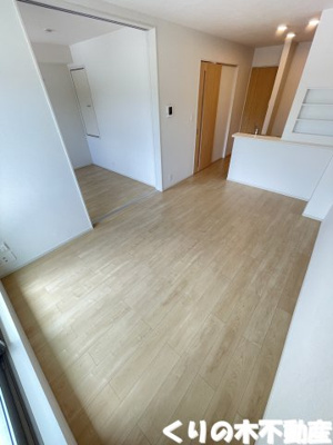 【居間・リビング】 | アフロディーテヴァンテアン | 同タイプのお部屋です（現況を優先します）