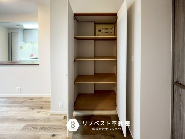 リバーガーデン東大阪新庁舎アヴェ二ューの収納|【リノベスト不動産】弊社では売却のご相談も受付中！まずは一度ご相談ください♪
