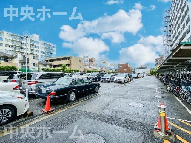 セントラルグリーンハイツの駐車場|【敷地内駐車場】最新の空き状況や費用などの詳細は担当スタッフまでお問い合わせください。