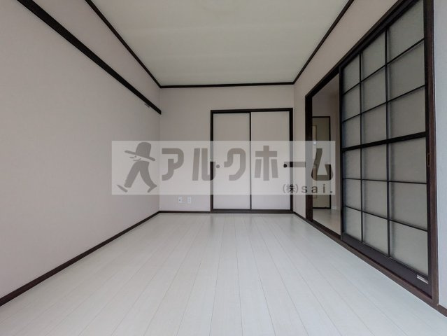 柏原市国分本町３丁目のアパートの子供部屋|本町ガーデンハイツ　洗濯機