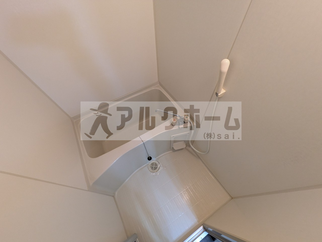 柏原市国分本町３丁目のアパートの浴室|本町ガーデンハイツ　バルコニー
