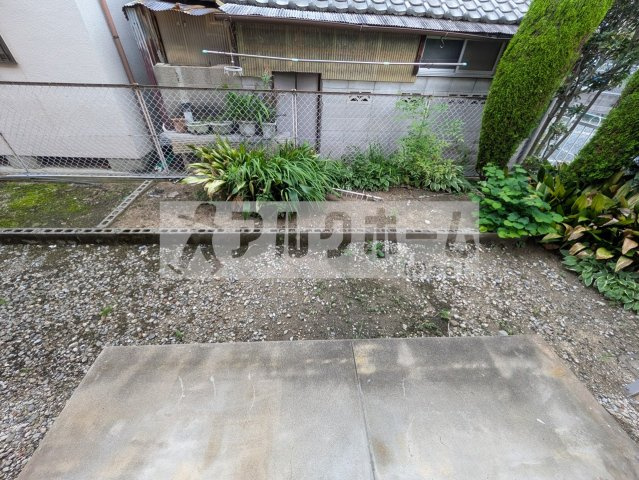 柏原市国分本町３丁目のアパートの庭|本町ガーデンハイツ　眺望