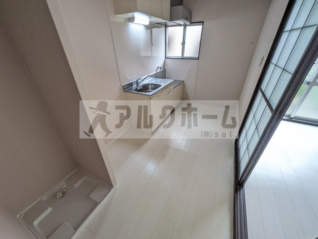 柏原市国分本町３丁目のアパートのキッチン|本町ガーデンハイツ　ダイニング