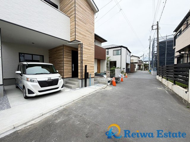 新築戸建　茅ヶ崎市旭が丘の前面道路含む現地写真