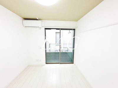 【居間・リビング】 | グランレイ西船橋 | 洋室のお部屋です。