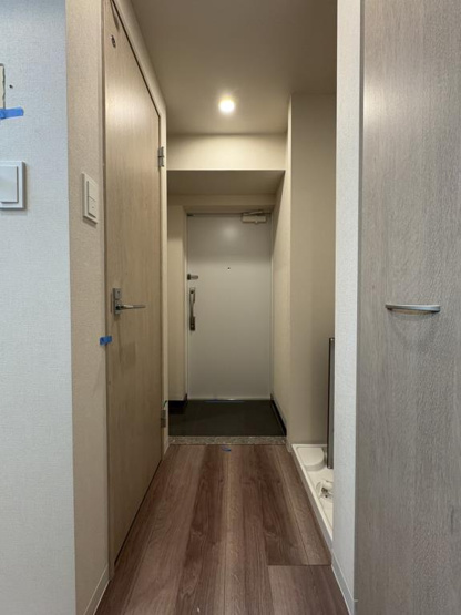【玄関】ROOTs Shinjuku Wakamatsucho