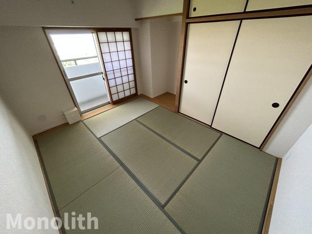 光明池駅前5号棟の和室
