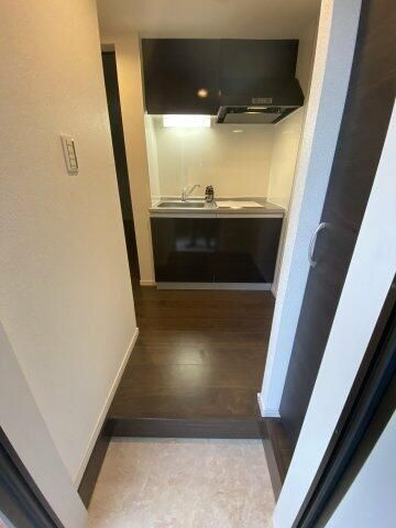 横須賀市深田台のアパートの玄関
