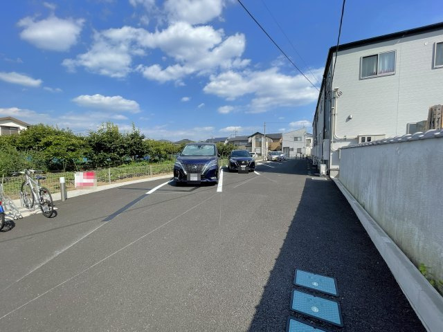 リーブルファイン春日部増富の駐車場