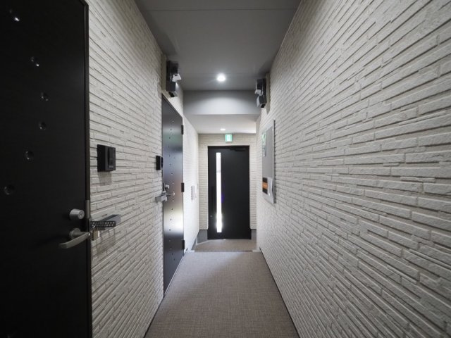 東大阪市柏田本町のハイツのロビー