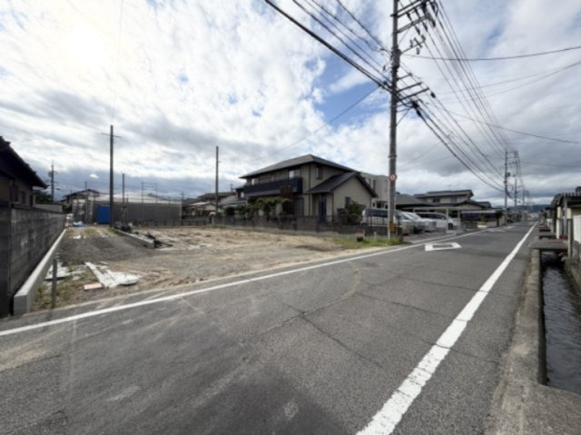 【前面道路含む現地写真】 | リーブルガーデン総社市清音上中島第3 (全3棟)