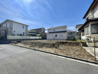 釜利谷東４丁目新築戸建　『敷地面積約59坪』×『カースペース3台分』のゆとりある邸宅の画像