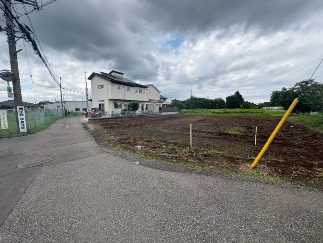 川越市鯨井　建築条件なし売地　「霞ヶ関駅」徒歩15分の前面道路含む現地写真
