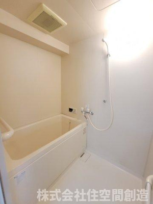 【浴室】 | CALME J-1 | ※同タイプの写真となり、実際のお部屋とは異なる場合があります