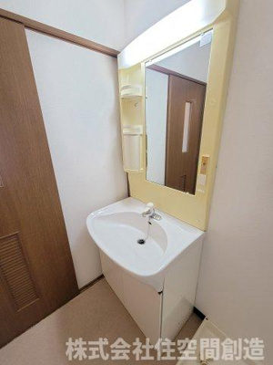 【洗面所】 | CALME J-1 | ※同タイプの写真となり、実際のお部屋とは異なる場合があります