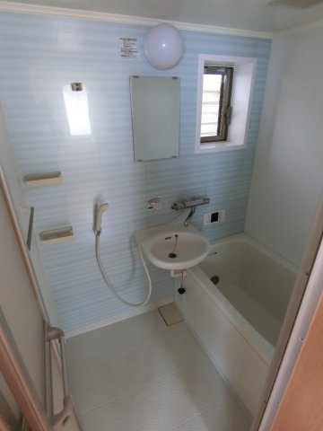 アップルホーム元住吉の浴室