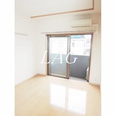 【居間・リビング】 | エーデルＴＤ | 洋室のお部屋です。
