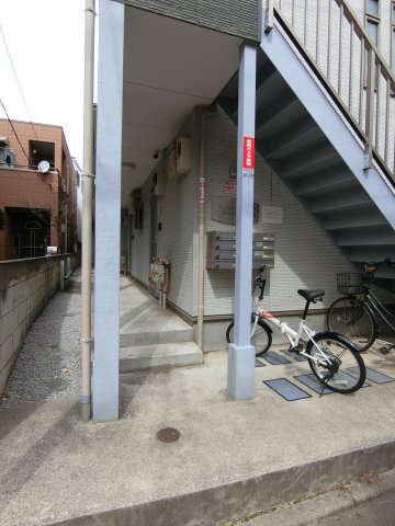 アップルホーム元住吉のエントランス