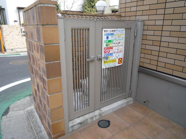 ニューゼストのその他共用部分|★ゴミストッカー★