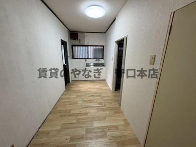【居間・リビング】 | 八雲東町２丁目貸家