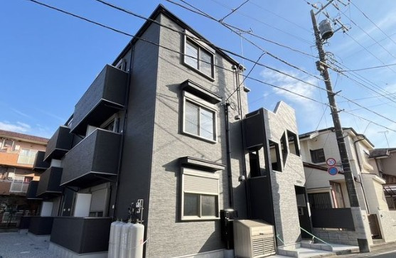 八王子市元本郷町４丁目のアパートの外観