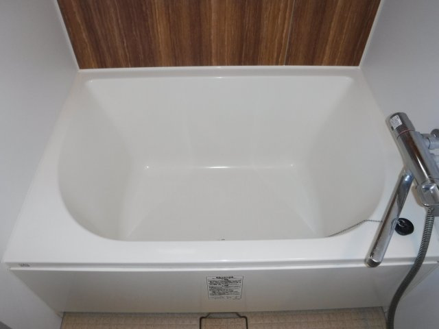 アルテ元住吉アネックスの浴室