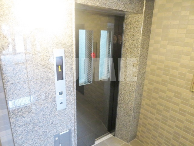ルーブル東十条弐番館のその他共用部分|エレベーターです