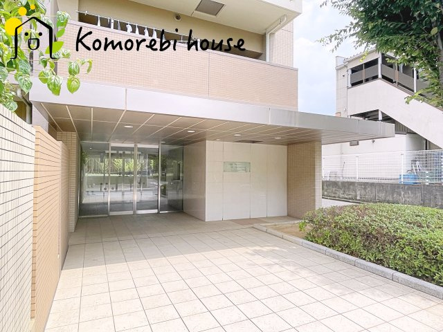 ファインアリーナ北鴻巣参番館のエントランス