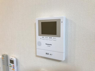 【内装】 | ドゥスール | カメラ付インターホン