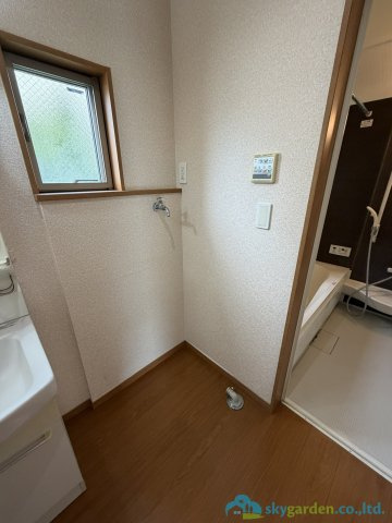 大磯町国府本郷　中古戸建のランドリースペース