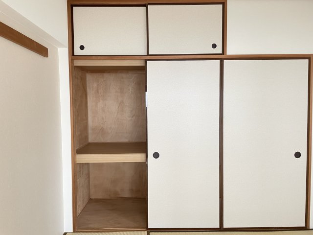 ★押入★