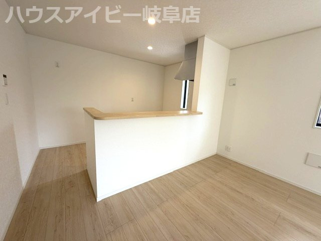 岐阜市青柳町新築建売限定1邸！明郷小学校・中央中学校！最寄りのバス停徒歩4分！お車2台可能！のキッチン|岐阜市青柳町新築建売限定1邸！明郷小学校・中央中学校！最寄りのバス停徒歩4分！お車2台可能！