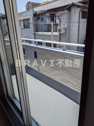 尼崎市杭瀬南新町四丁目戸建て　BRAVI不動産のバルコニー