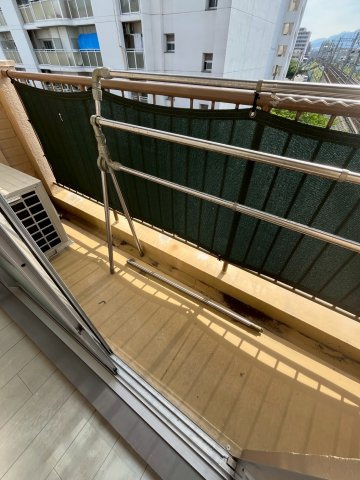 ルプリーズ西宮北口のバルコニー