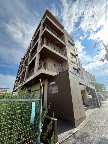 ルプリーズ西宮北口