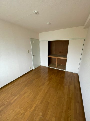 イーストコート沢良宜の寝室