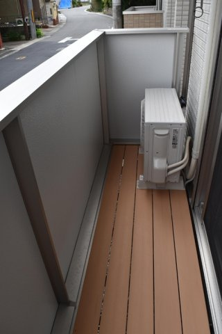 ガーデン善峯道 のバルコニー
