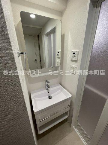 セレニテ本町東リアンの洗面所