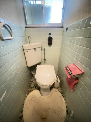 本野町戸建てのトイレ