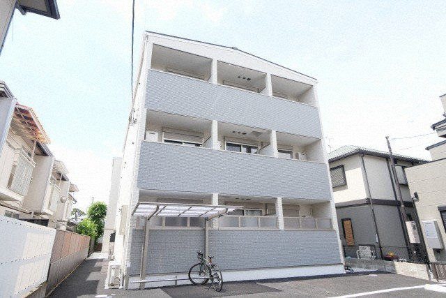 東大阪市菱屋東１丁目のハイツ