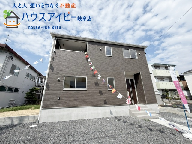 岐阜市旦島中町新築建売限定1邸！お車スペース並列4台可能！パントリー収納付きの3LDK！1号棟の画像