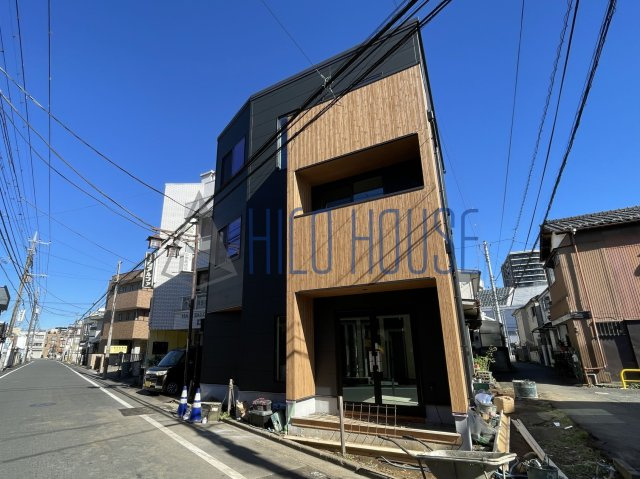 ソレイユ中原の外観